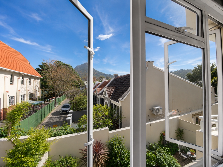 To Let 2 Bedroom Property for Rent in Oranjezicht Western Cape